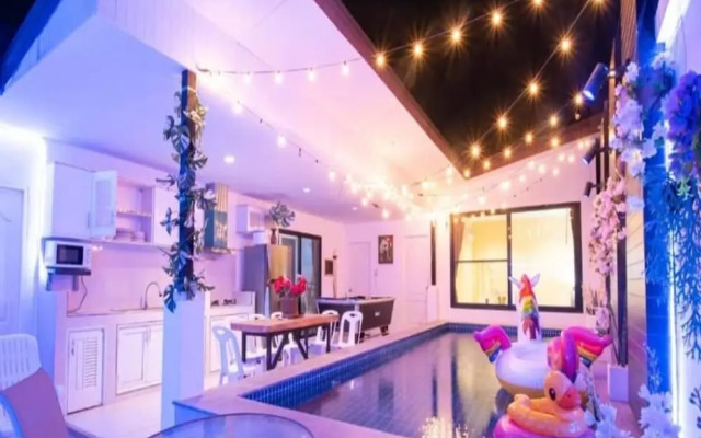 Hunter Hide Pool Villa