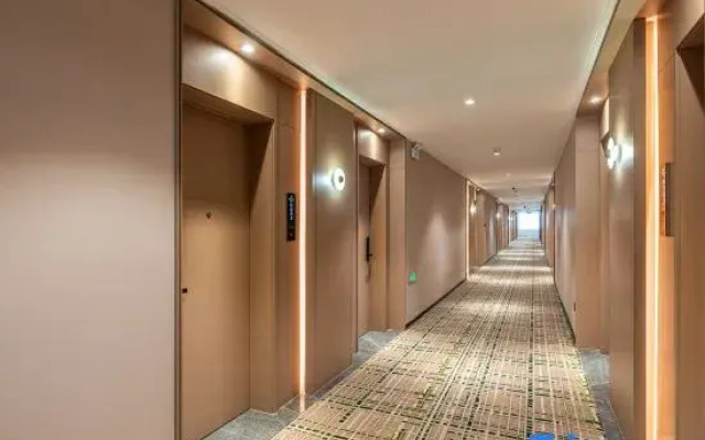 Rezen Hotel Burqin