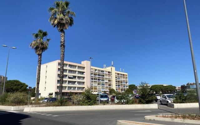 Appartement Balaruc-les-Bains, 1 pièce, 4 personnes - FR-1-553-48