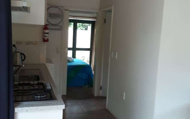 Dorothy's Muri Beach Bungalows