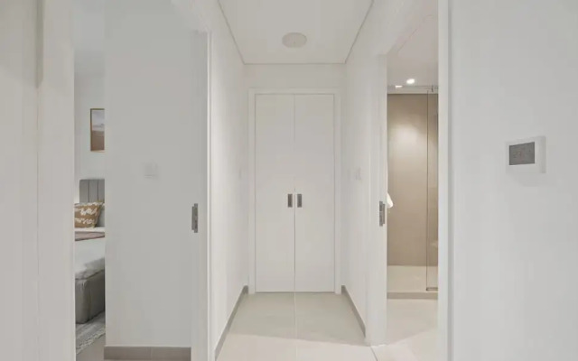 Serene 1 BR in Surf 2-Creek Beach Access