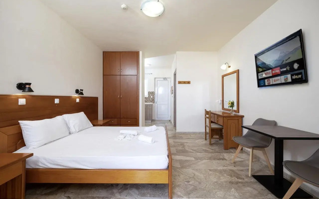Mammis Beach Hotel
