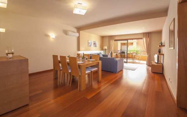B27 - Luz Bay 2 Bedroom Apartment