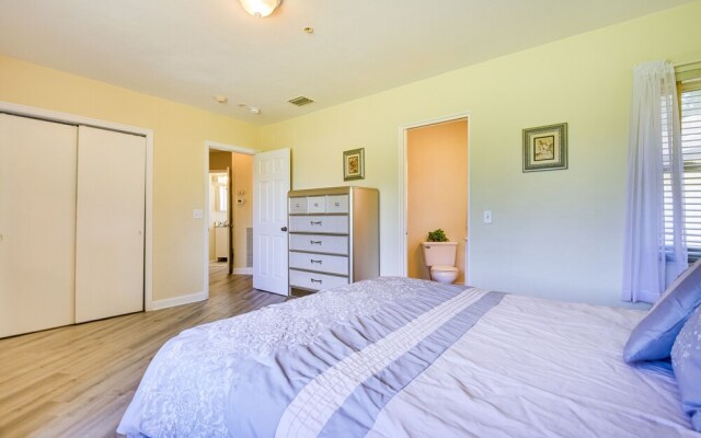 Bradenton Rental w/ Fenced Yard, Covered Patio!