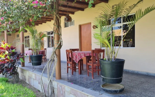 Hospedaje El Cascabel