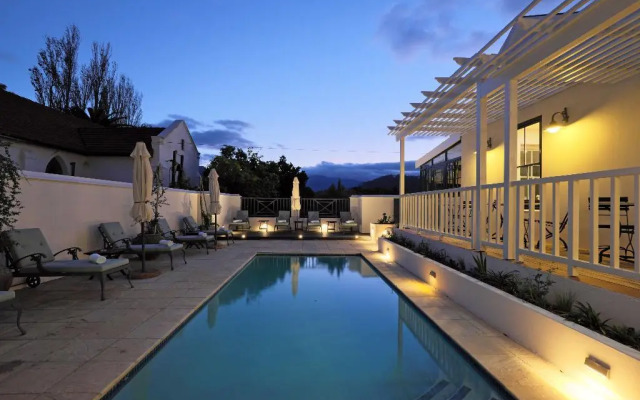 Chapter House Boutique Hotel