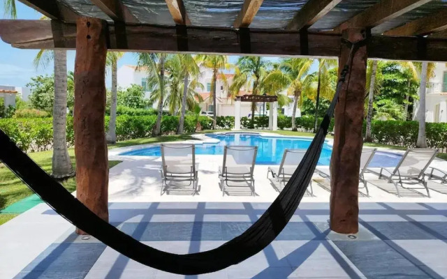 Hotel Zone Beach Villa