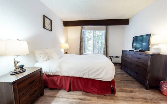 Hidden Valley 027 - Studio Condo