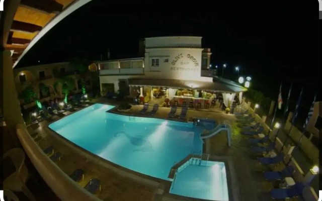Olive Grove Hotel