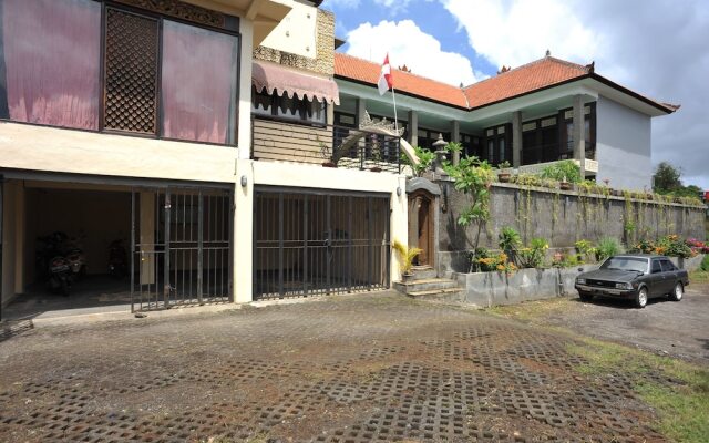 Airy Jimbaran Kayu Sugih 8 Bali
