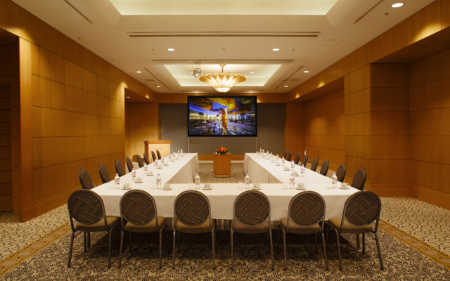 The Yokohama Bay Hotel Tokyu