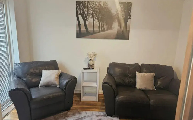Chathamhouse/sleeps7/tv/wifi/freep