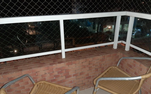 Flat e condomínio a 150m da praia - MOD 6