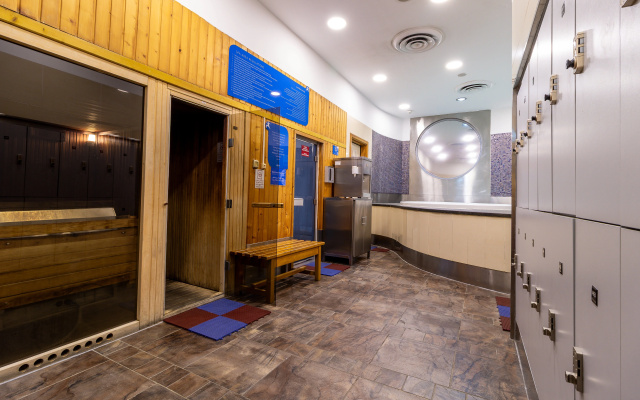 Holiday Inn Suites Kuwait Salmiya