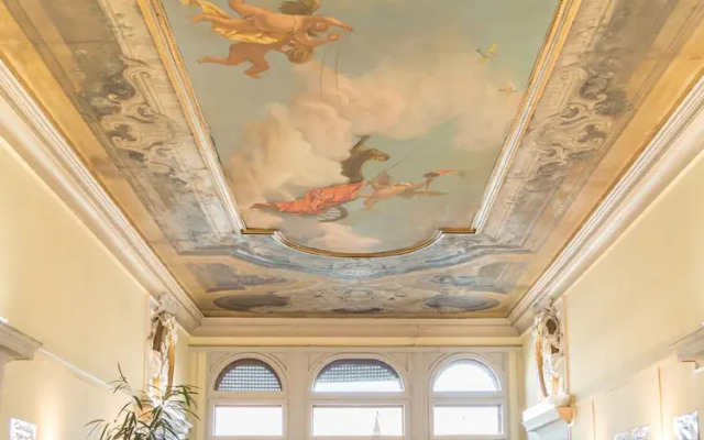 Rialto Palace