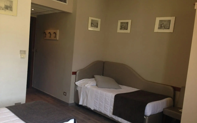 Hotel Mennini