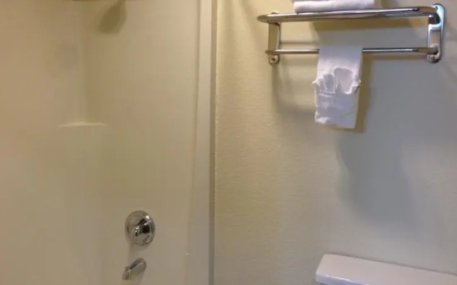 Ferryman Inn and Suites