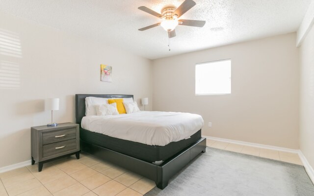 The Economy Suites of East Austin