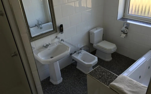 Budget Beach Studios