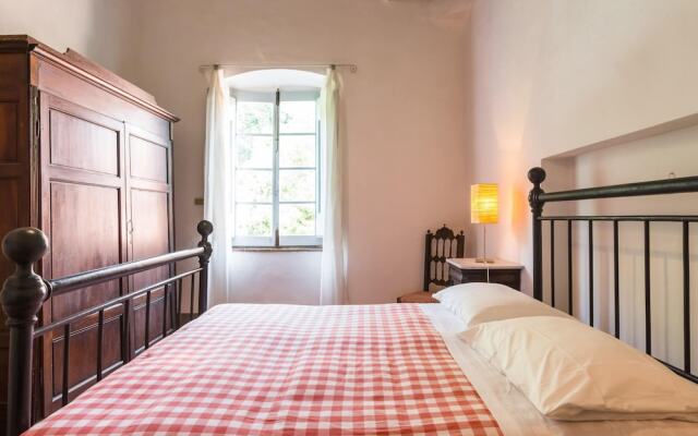 Rustic Farmhouse Stay, Carmignano