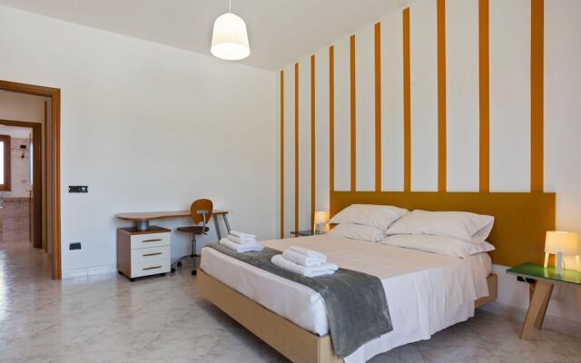 Spacious Apartment in Avola near the Seabeach