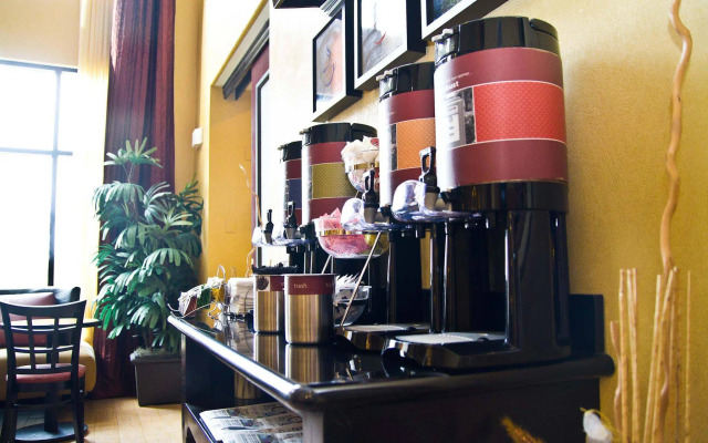 Hampton Inn & Suites Dallas-DeSoto