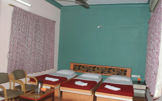 KSTDC Hotel Mayura Vijayanagara