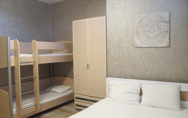 Apartment on Bulvar Nadezhd St. 6-3