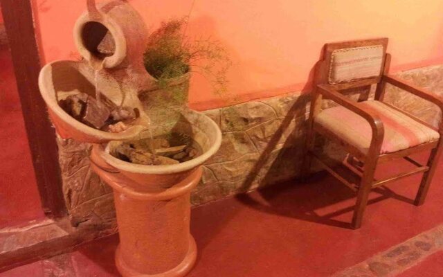 La Casona Amarilla