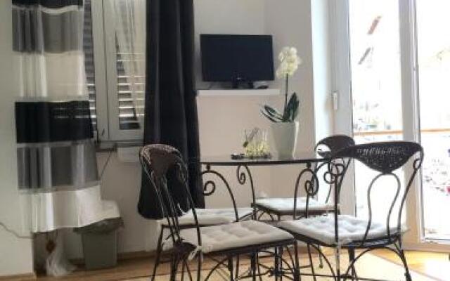 Ana Apartment