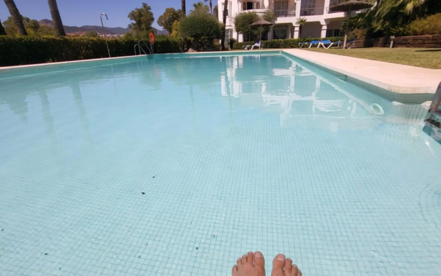 Marbella Holiday & Golf Garden Apartment