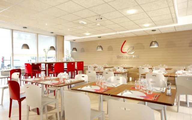 Hôtel Restaurant Campanile Paris 19 - La Villette