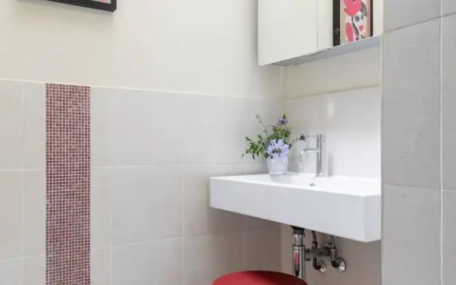 Willes Road II by Onefinestay
