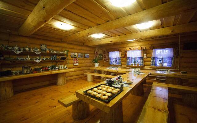 В гостях у сказки (бывш. Дубки)