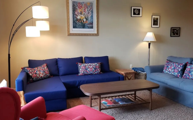 Riverview 2 Bedroom Condo