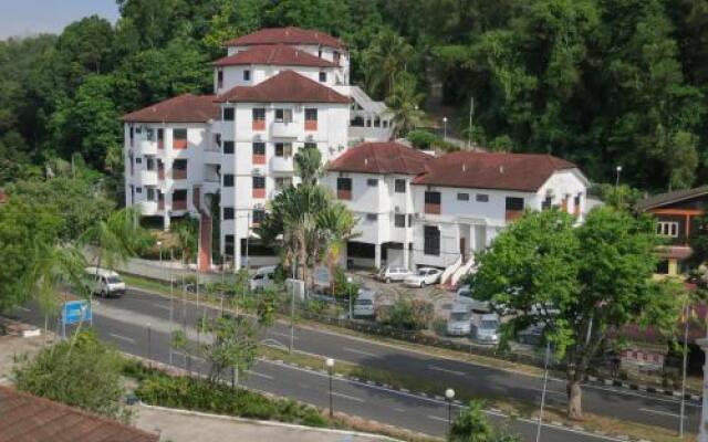 Titi Panjang Apartment Lumut Sitiawan Manjung