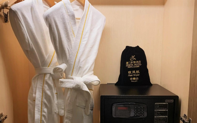 Jingzhuan Yihao Hotel