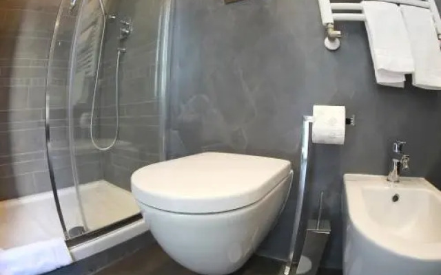We Love Roma Guest House