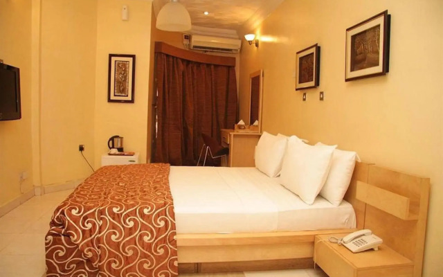 Solitude Hotel Victoria Island