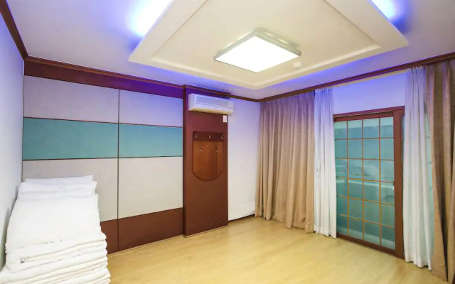 Boryeong Sunset Park Pension