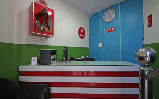 OYO 4073 Hotel Esskay
