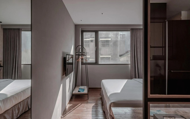 Somer Chew Hotel