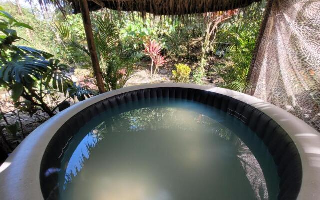 Mindo GlamBird Glamping &amp; Lodge