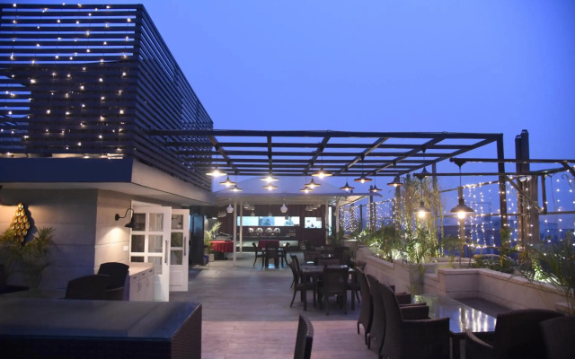 OYO 2637 Hotel Picasso Prive