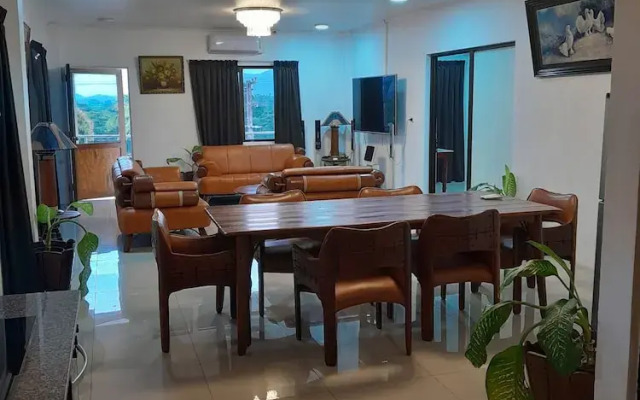 White Diamond Apartment
