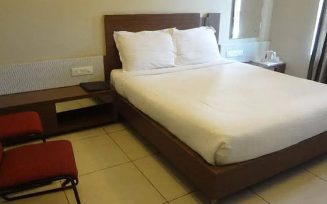 Hotel Sheela Shree Plaza