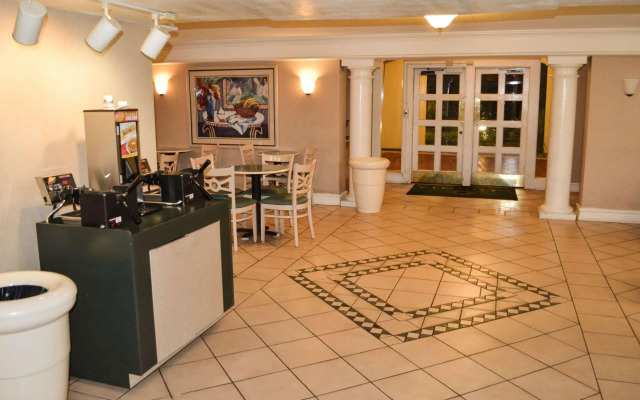 The Grand by Capital O Texarkana I-30