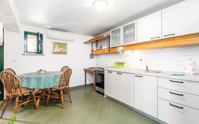 Amazing Home in Lovran With Wifi and 1 Bedrooms