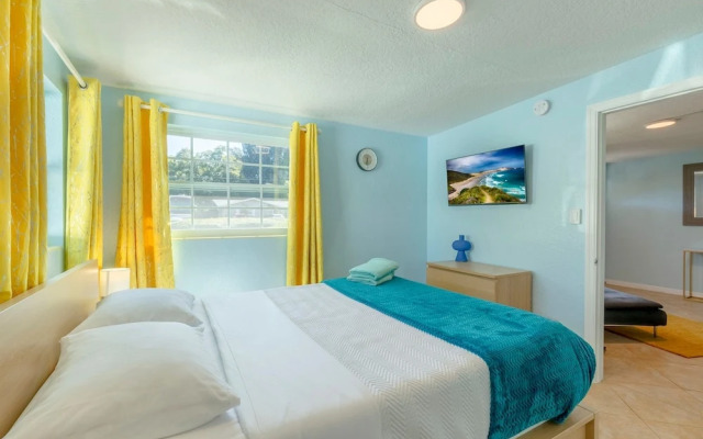 Tropical Paradise in Largo