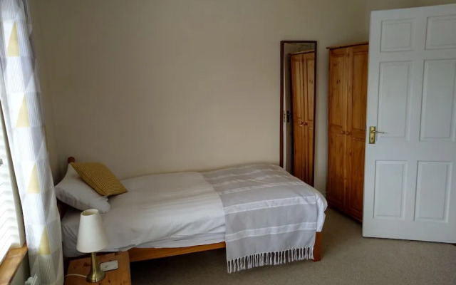 Millbrae Town Cottage